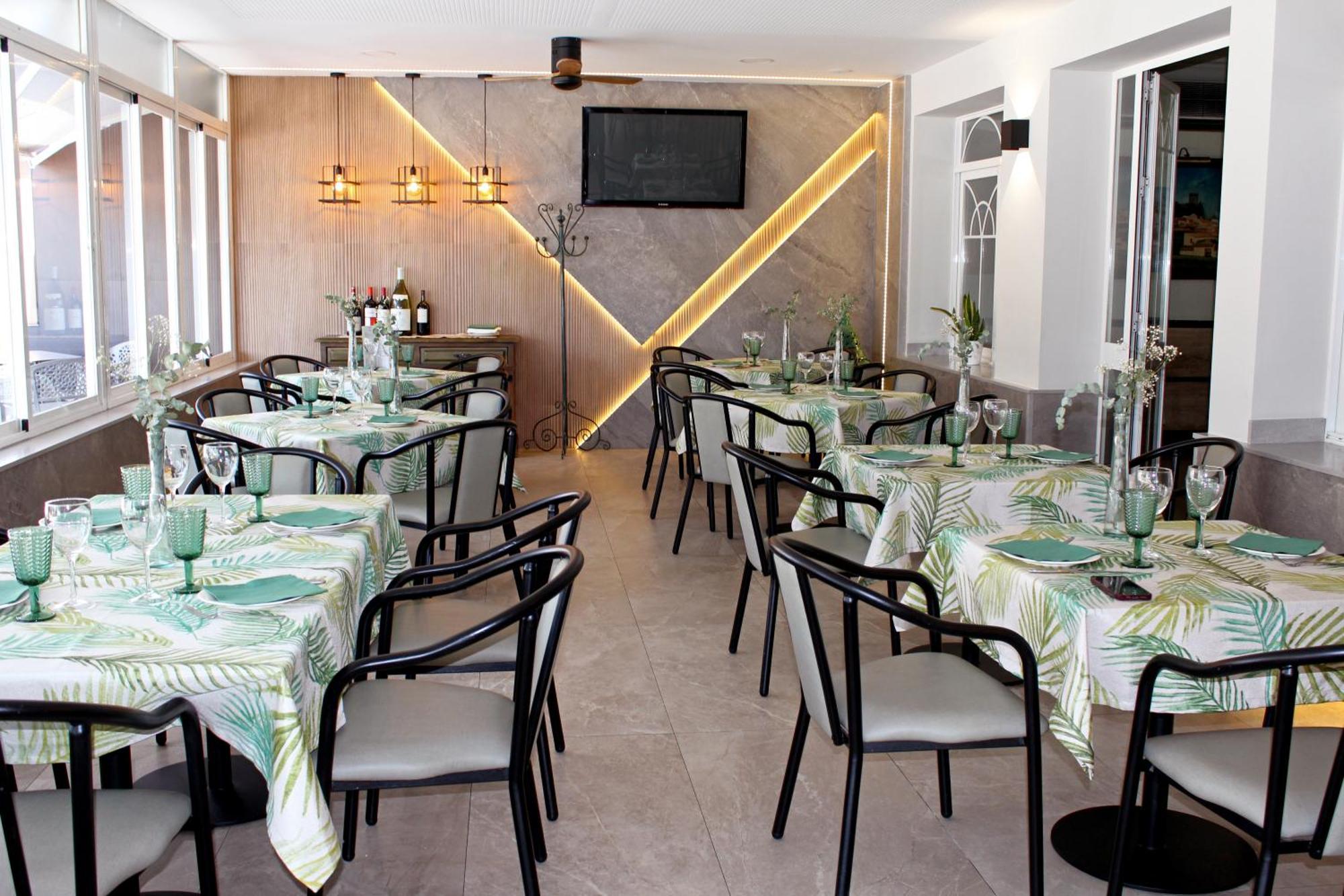 Hostal Restaurante El Cary Montemayor المظهر الخارجي الصورة